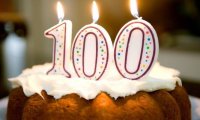 Число долгожителей в возрасте 100 лет и старше в Англии и Уэльсе достигло рекорда