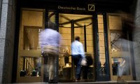 Deutsche Bank нанял друга генпрокурора США, чтобы укрепить свои позиции в Вашингтоне