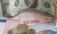 Доллар и евро снова растут