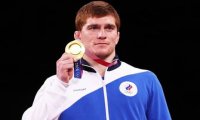 Евлоев постоял за честь борьбы. Он завоевал единственное для России золото
