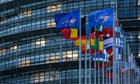 Европарламент призвал руководство ЕС подать на Китай в суд ООН из-за ситуации с Гонконгом