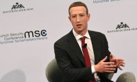 Facebook пытается догнать Zoom, предоставив пользователям возможность транслировать крупные видео-встречи