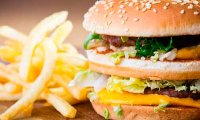Фастфуд может стать причиной воспаления мозга у мужчин