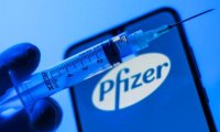 Фаучи принес извинения за то, что критиковал одобрение вакцины от Pfizer в Великобритании