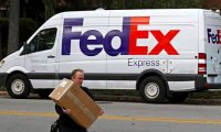 FedEx собирается повысить тарифы на доставку на 6,9%, чтобы компенсировать падение прибыли