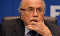 ФИФА требует пожизненно отстранить Блаттера от футбола