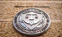 FTC предложила запретить положения, которые ограничивают работу сотрудников в конкурирующих компаниях