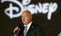 Генеральный директор Disney Боб Чапек заявил, что не считает компанию «склонной к левым или правым»