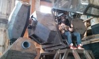Гигантские роботы сыграют в пейнтбол