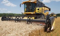 Госдума попросит денег на технику для аграриев