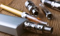 Госдума рассмотрит законопроект о приравнивании вейпов к сигаретам