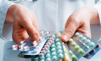 Государственные больницы стали закупать меньше лекарств