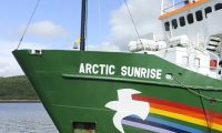Гринпис внес залог за судно Arctic Sunrise в Испании