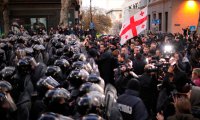 Грузинская оппозиция вышла на бессрочные митинги