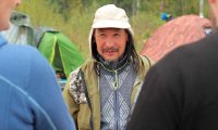 Идущего в Москву якутского шамана снова задержали