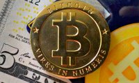 Информация о легализации криптовалюты повысила курс биткоина до $1800
