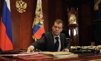 Кабинет Медведева хочет собираться реже