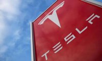 Комиссия по ценным бумагам и биржам считает, что Tesla не смогла проконтролировать твиты Маска