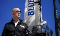 Компания Blue Origin Джеффа Безоса может запустить свою мегаракету в следующем году
