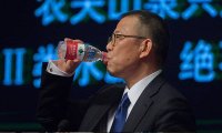 «Король бутилированной воды» возглавил список богатейших китайцев