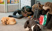 Кризис увеличит количество бездомных в российской столице