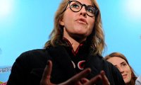 Ксения Собчак попросит у Киева разрешения посетить Крым