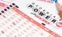 Купивший лотерейный билет Powerball в Калифорнии выиграл рекордные $2,04 млрд