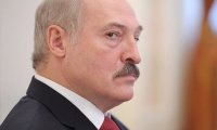 Лукашенко потребовал продавать России продукцию за доллары