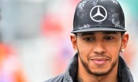 Льюис Хэмилтон принес извинения после того, как выложил видео против вакцинации