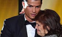 Мама Криштиану Роналду уговорила его жениться