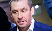 Мать и сестра полковника Захарченко выехали из РФ