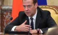 Медведев анонсировал разработку нового бюджетного правила