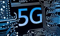 Медведев потребовал приступить к разработке связи 5G