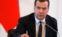 Медведев распорядился создать агентство для помощи малому бизнесу