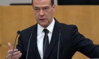 Медведев снова хочет в президенты: глава российского правительства «взялся за дело»