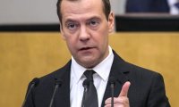 Медведев утвердил дополнительное повышение тарифов ЖКХ