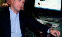 Медведев в своем видеоблоге расскажет о главных событиях в работе российского кабмина