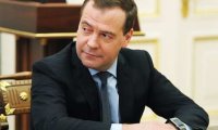 Медведев заявил о недопустимости повышения цен