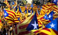 Местные власти Каталонии хотят признания собственной автономности от Испании 