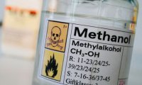Метиловый спирт нейтрализуют денатуратом
