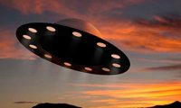 На Аляске сняли на видео НЛО в форме презерватива