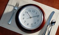 На похудение влияет время приема пищи