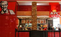 На Севере Москвы в кафе KFC посетители устроили массовую драку