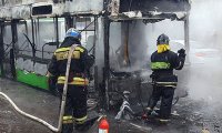 На юге Москвы загорелся пассажирский автобус