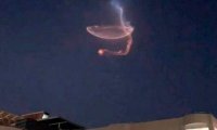 Над Казахстаном и Китаем в небе заметили странные спиралевидные объекты