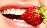 Названы самые лучшие средства для отбеливания зубов в домашних условиях