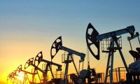 Нефть дешевеет на фоне опасений ее переизбытка на рынке
