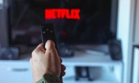 Netflix набрала 2,4 млн новых подписчиков после недавних потерь пользователей