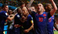 Нидерланды разгромили действующих чемпионов мира на ЧМ-2014