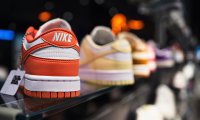Nike пытается обрести почву после падения акций. Генеральный директор Эллиот Хилл заявил сотрудникам «Я так устал»